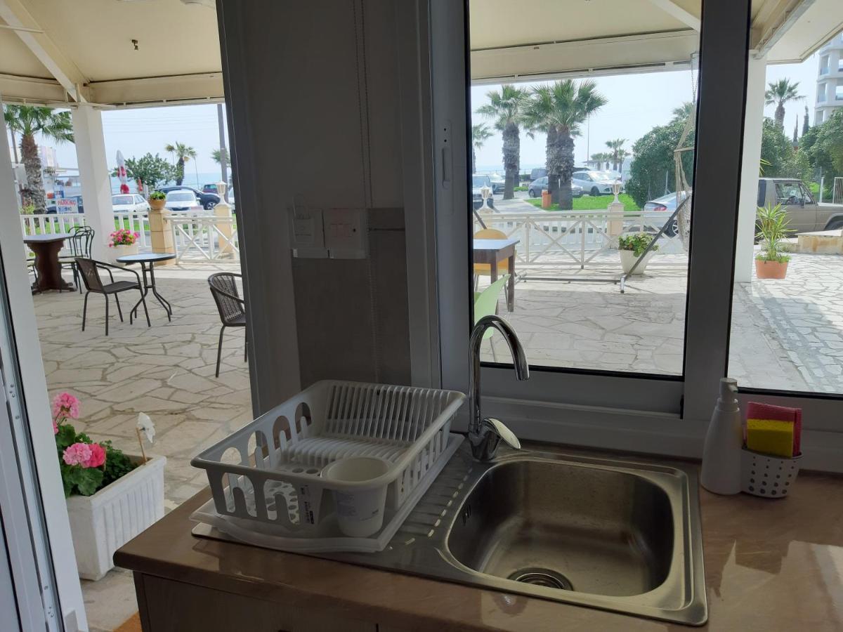 Appartamento Zorbas Sea View No 5 Larnaca Esterno foto